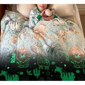 60x50 Soft Glow-In-The-Dark Blanket